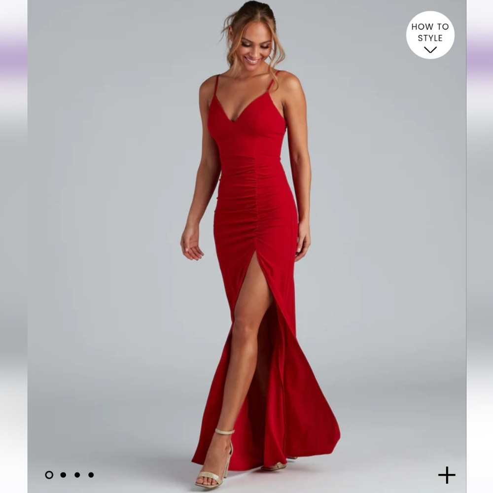 Windsor Evanna Formal Crepe Ruched Dress - Picture 1 of 5